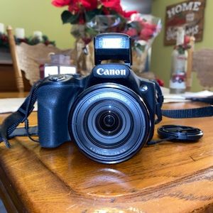 Canon Digital Camera SX 530 HS (with accessories)